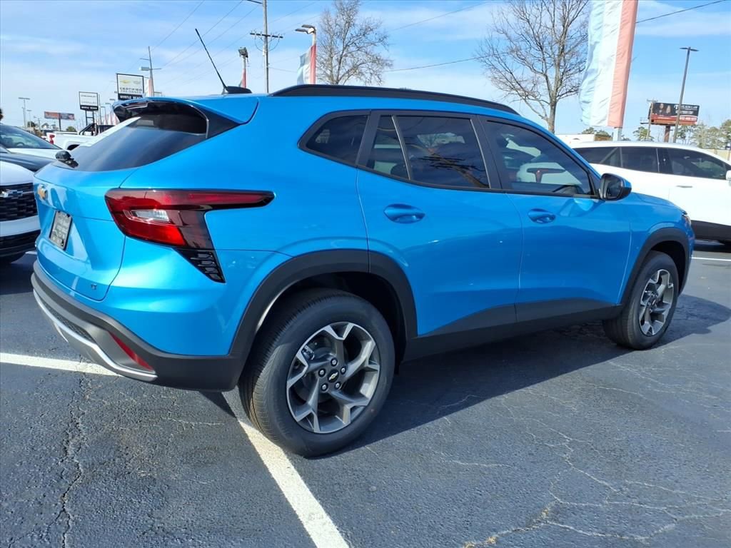 New 2026 Chevrolet Trax LT image 3