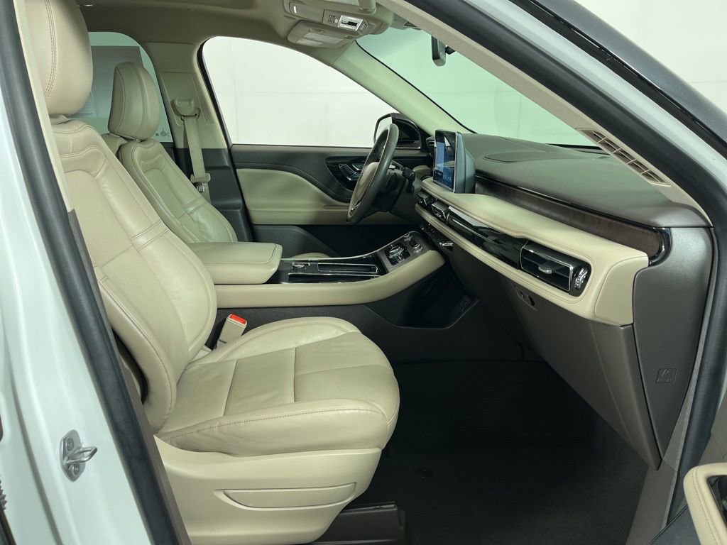 Used 2021 Lincoln Aviator Grand Touring w/ Elements Package Plus image 5