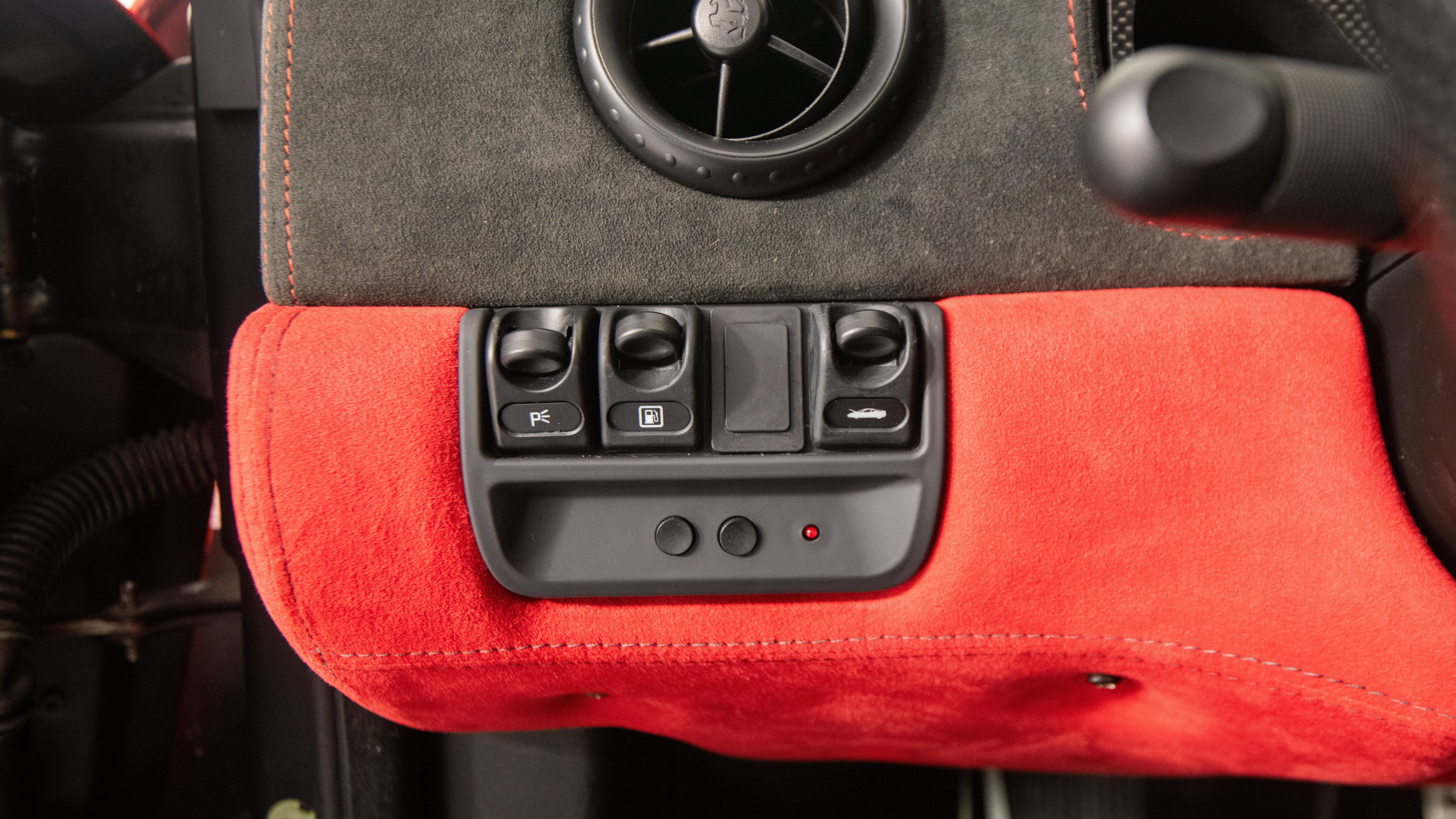 Used 2004 Ferrari 360 Challenge Stradale RWD image 32