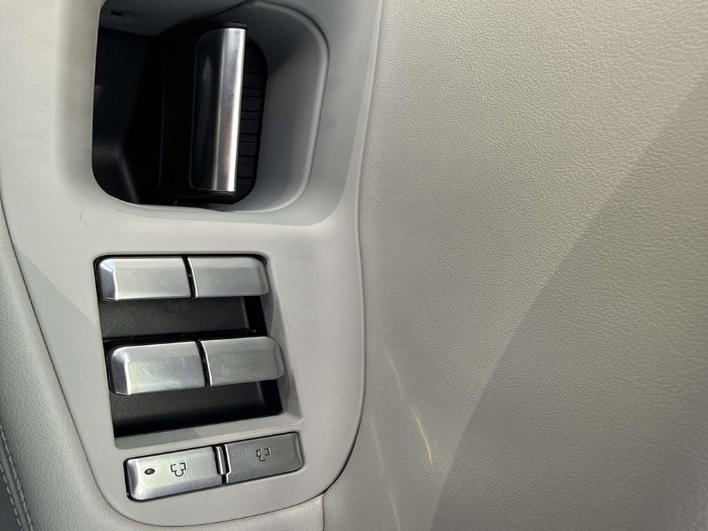 New 2026 Lincoln Navigator Reserve image 21