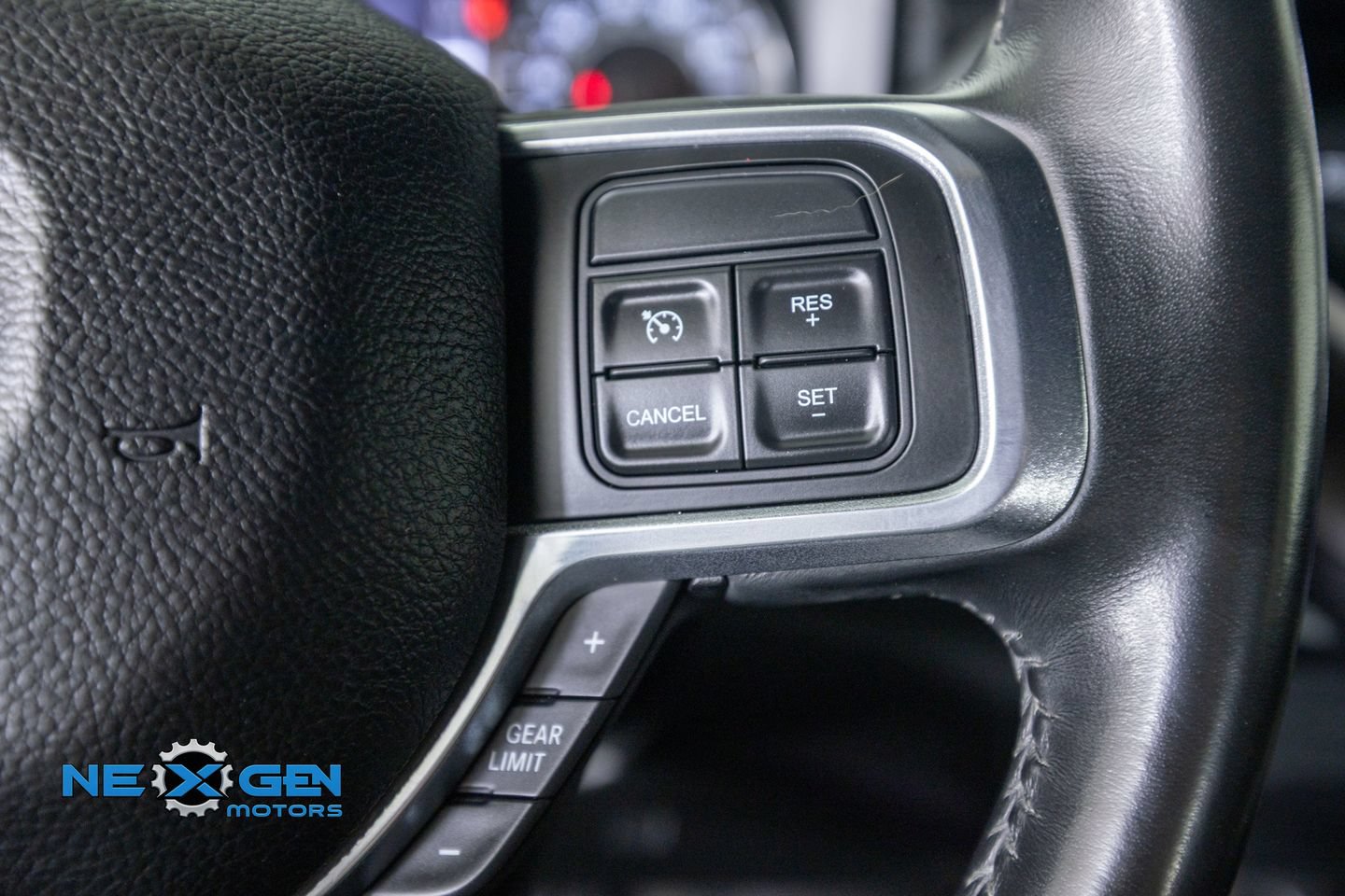 Used 2021 RAM 3500 Laramie AWD/4WD image 15