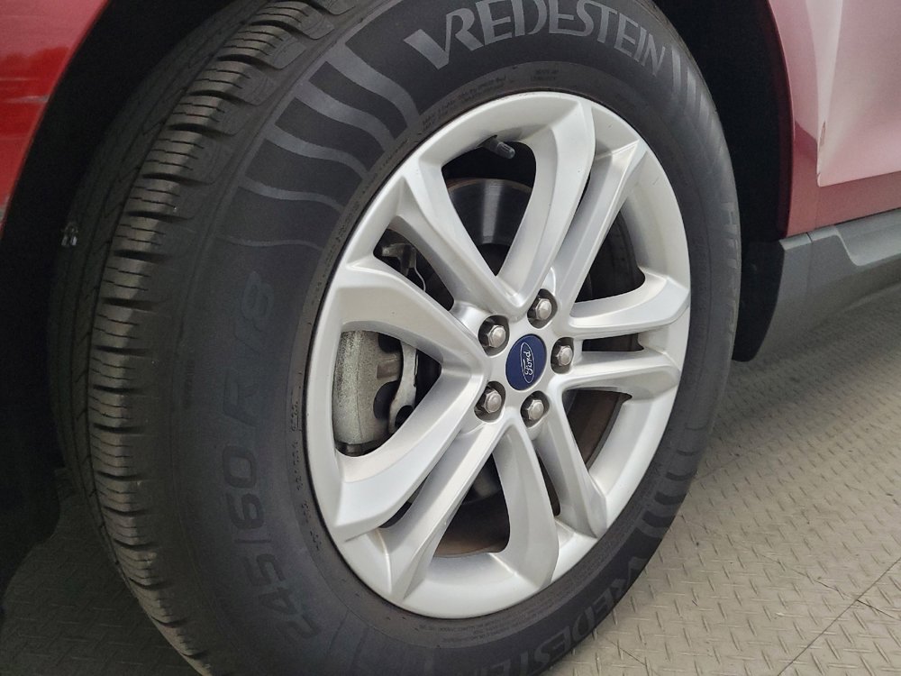 Used 2019 Ford Edge SEL w/ Equipment Group 201A AWD/4WD image 31