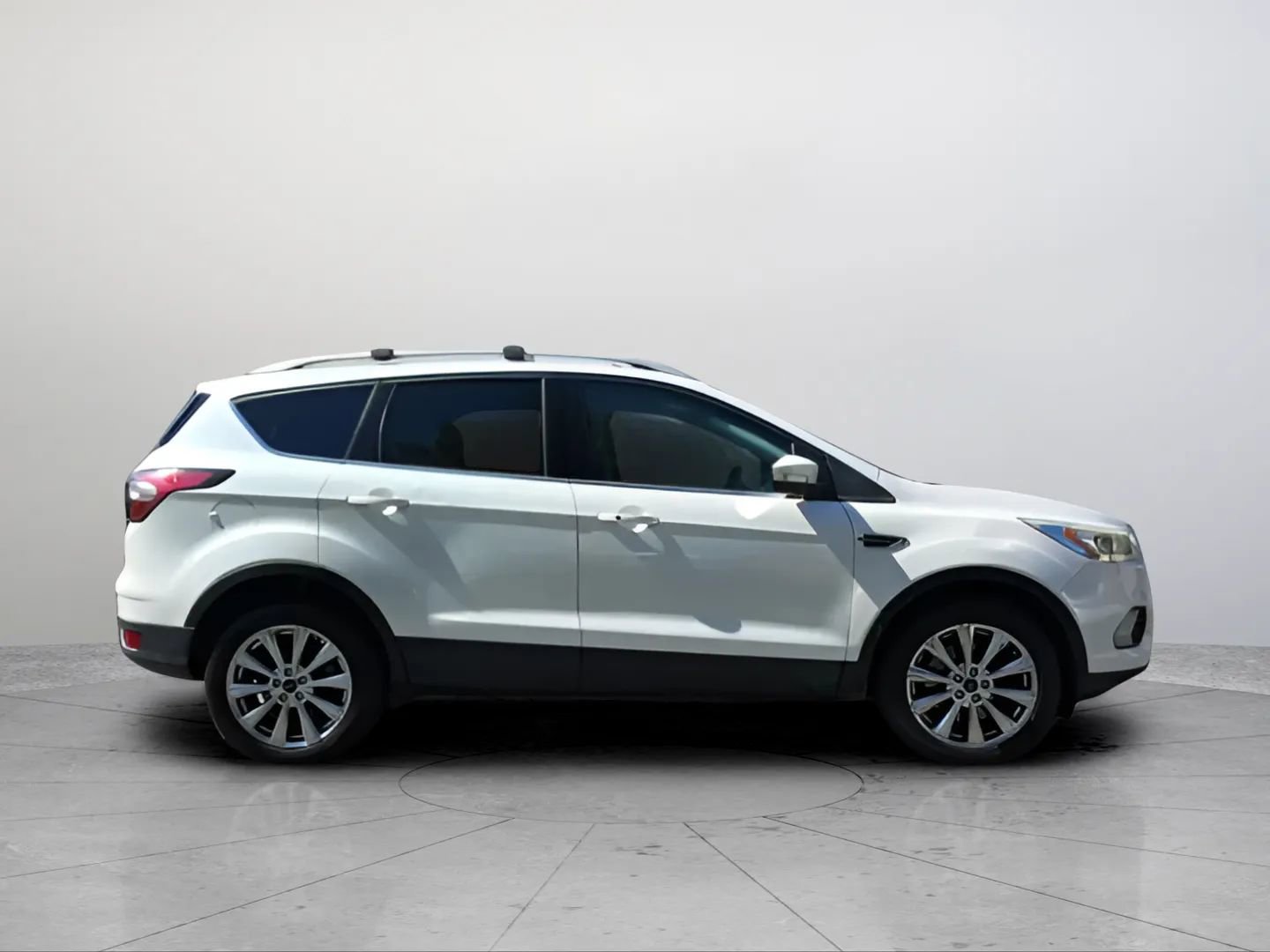 Used 2017 Ford Escape Titanium image 6