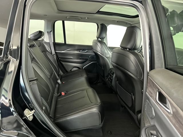 Used 2023 Jeep Grand Cherokee 4WD 4xe image 27