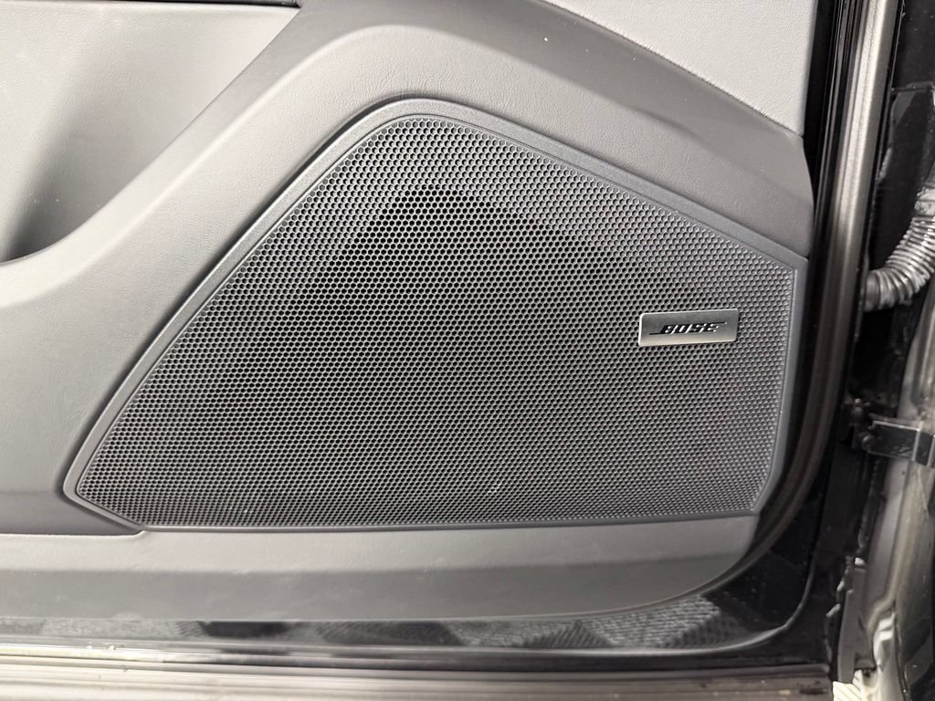Certified 2025 Porsche Cayenne Coupe AWD/4WD image 19