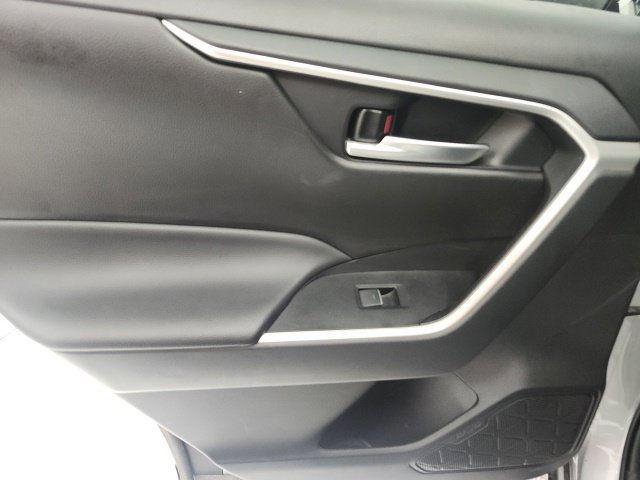Certified 2024 Toyota RAV4 XLE AWD/4WD image 9