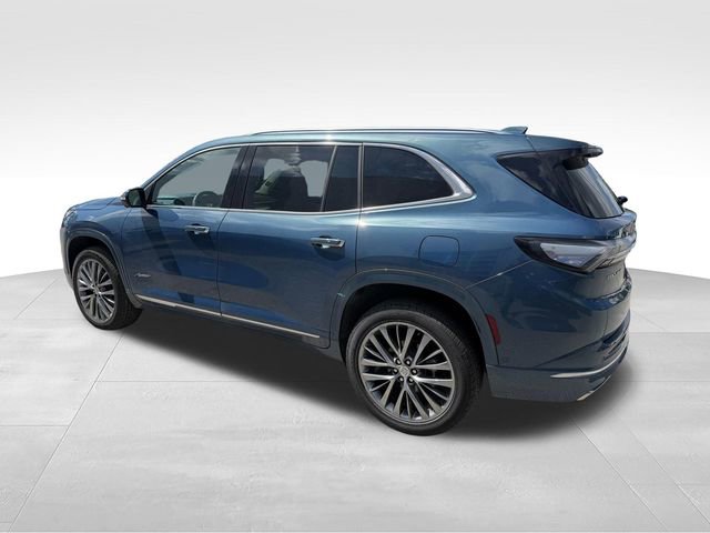 Used 2025 Buick Enclave Avenir w/ Super Cruise Package FWD image 7