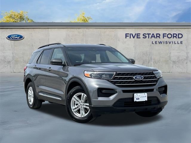 Certified 2022 Ford Explorer XLT image 2
