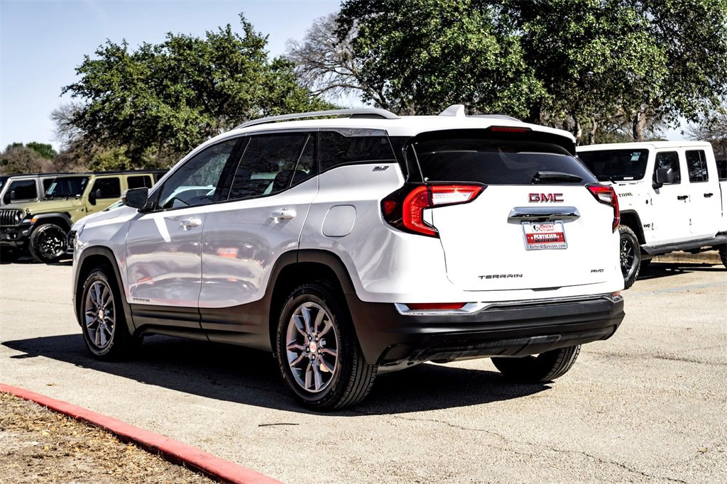 Used 2024 GMC Terrain SLT image 7