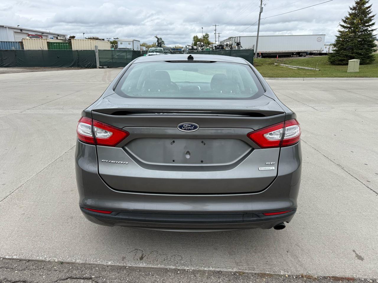 Used 2014 Ford Fusion SE w/ Equipment Group 201A FWD image 6