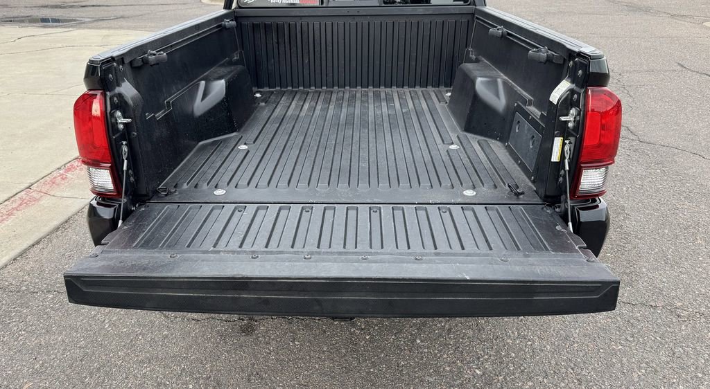 Used 2019 Toyota Tacoma SR w/ SX Package image 9