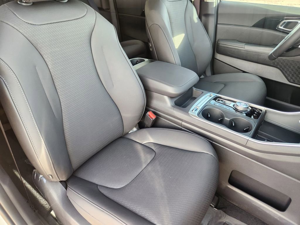 New 2026 Kia Carnival SX Prestige image 13