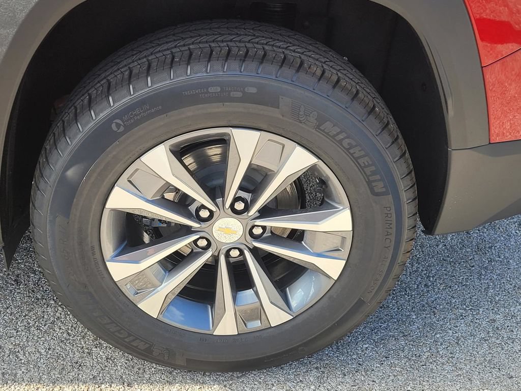 New 2027 Chevrolet Equinox LT w/ Convenience Package II AWD/4WD image 4