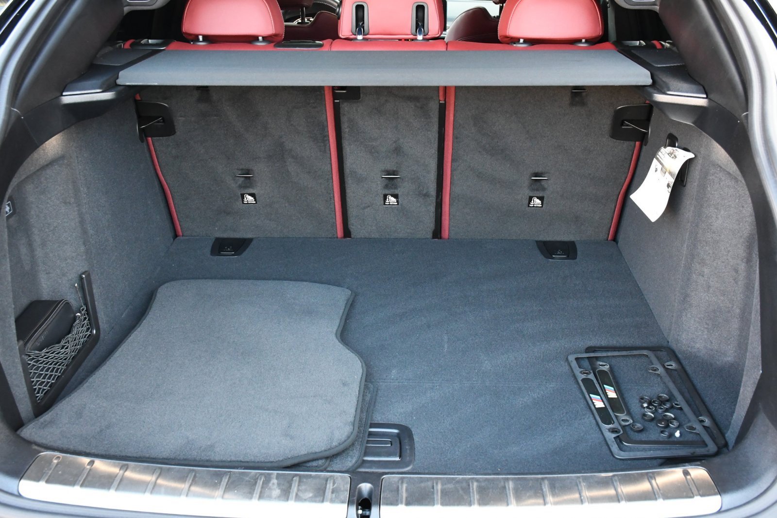 Used 2025 BMW X4 M40i w/ Premium Package image 21