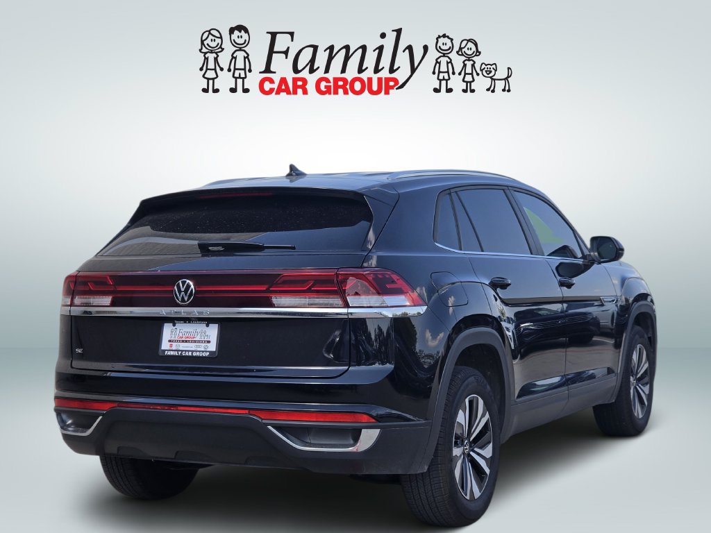 Used 2025 Volkswagen Atlas Cross Sport SE FWD image 4