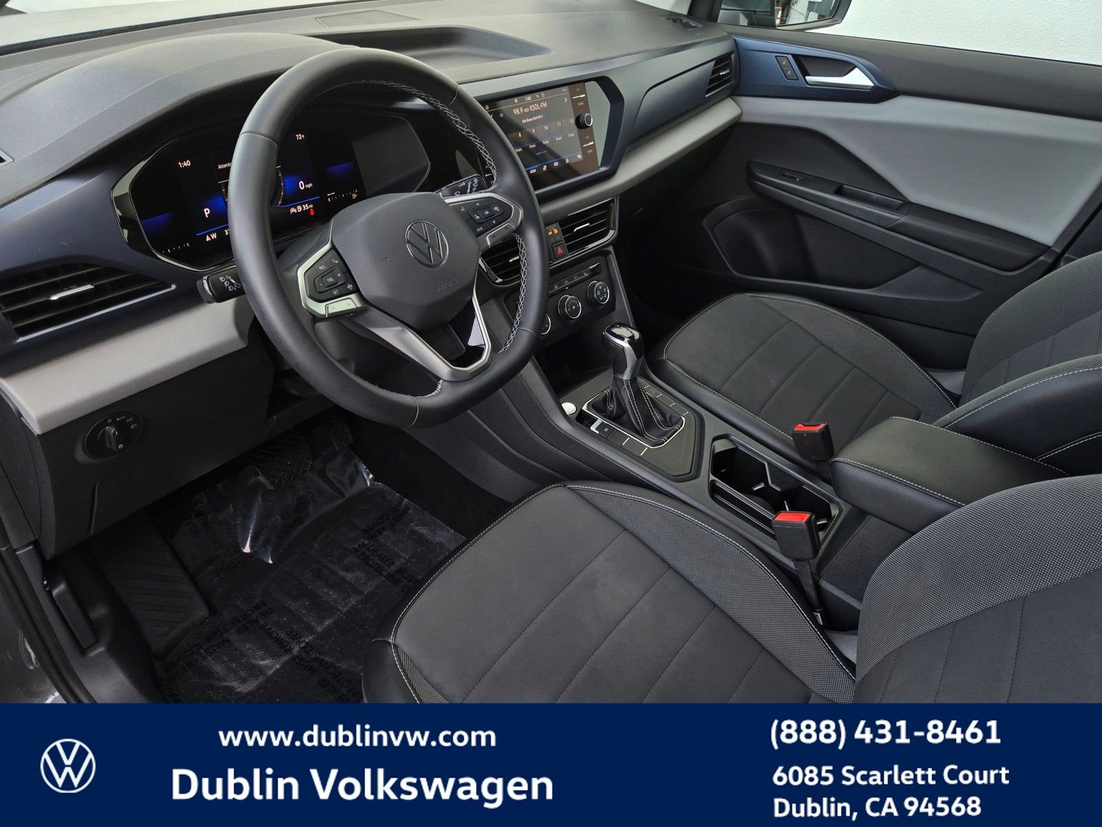Used 2022 Volkswagen Taos SE image 9