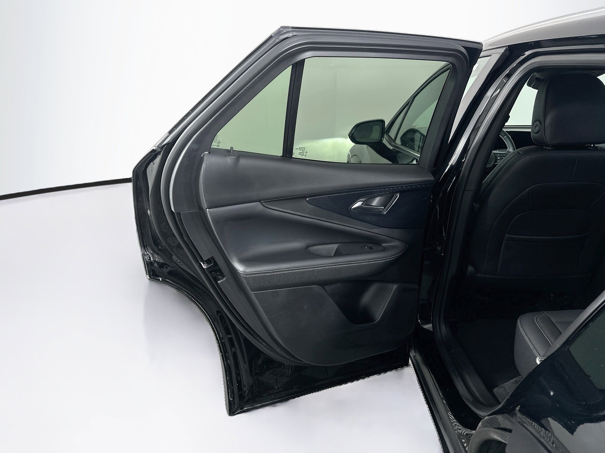 Used 2024 Chevrolet Blazer EV LT AWD/4WD image 27