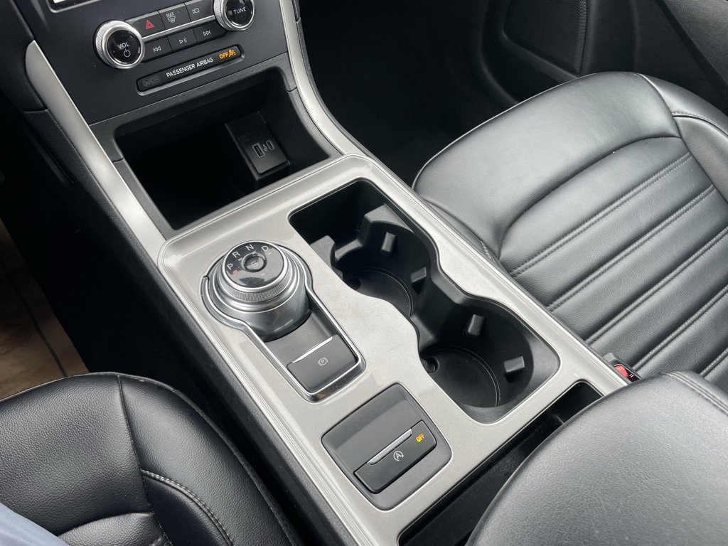 Used 2023 Ford Edge SEL image 13