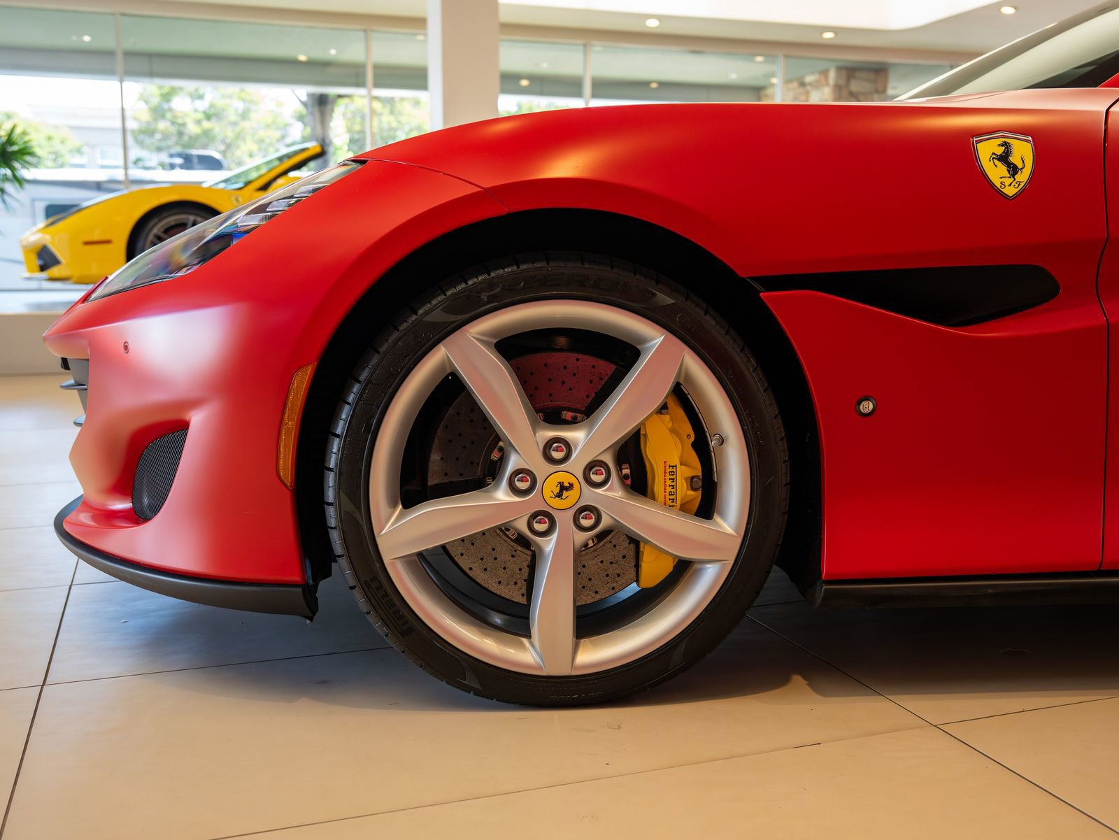 Used 2020 Ferrari Portofino RWD image 4