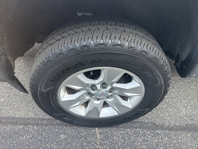 Used 2016 GMC Canyon SLE w/ SLE Convenience Package image 5