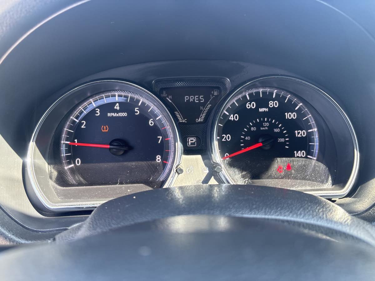 Used 2019 Nissan Versa SV image 9