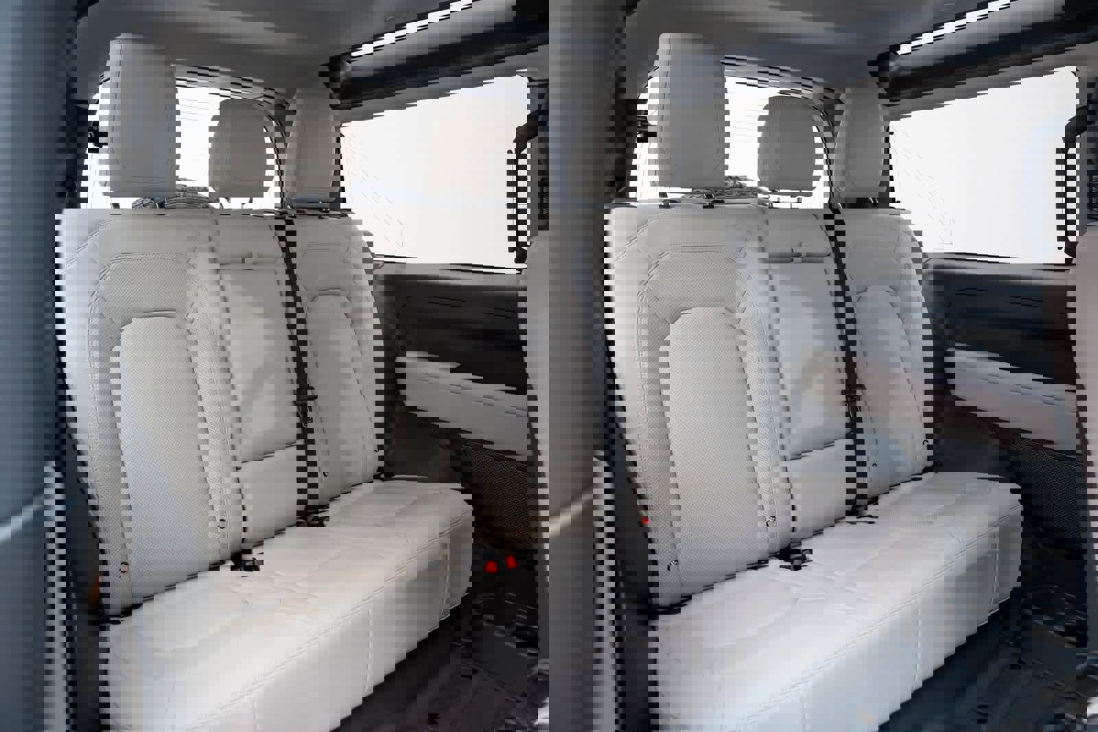Used 2023 Land Rover Defender 90 S image 13