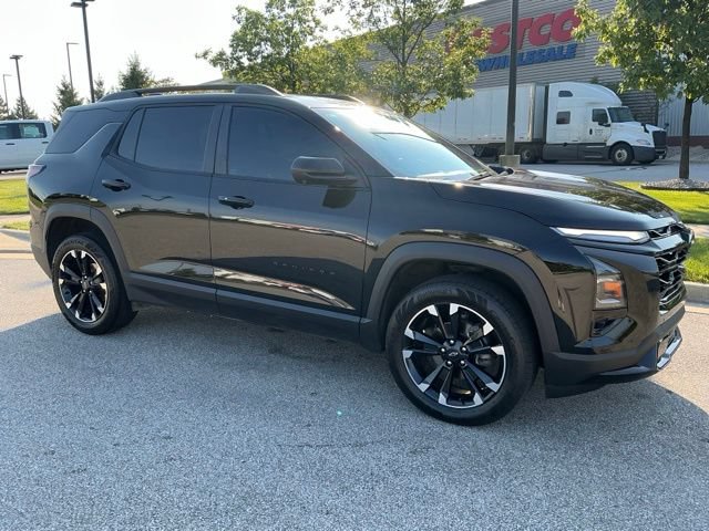 Used 2025 Chevrolet Equinox RS w/ Safety and Technology Package FWD image 2