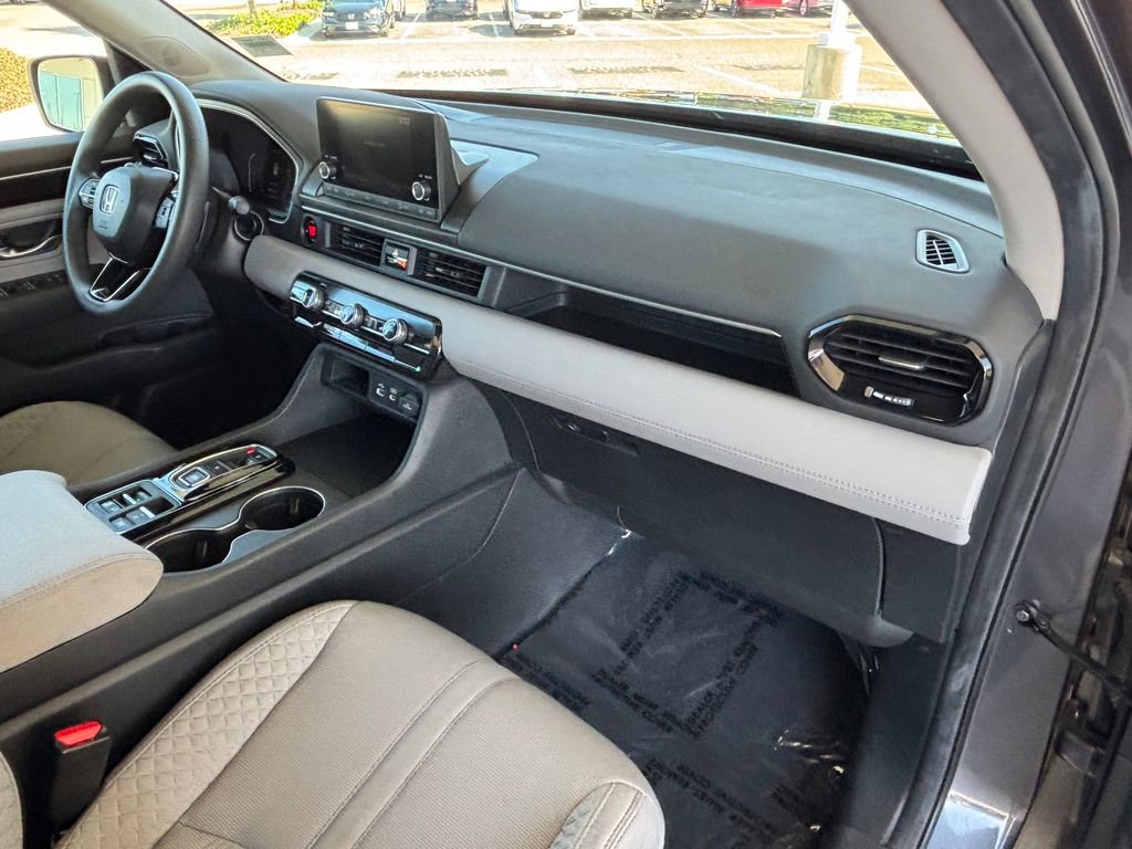 Used 2024 Honda Pilot LX image 22