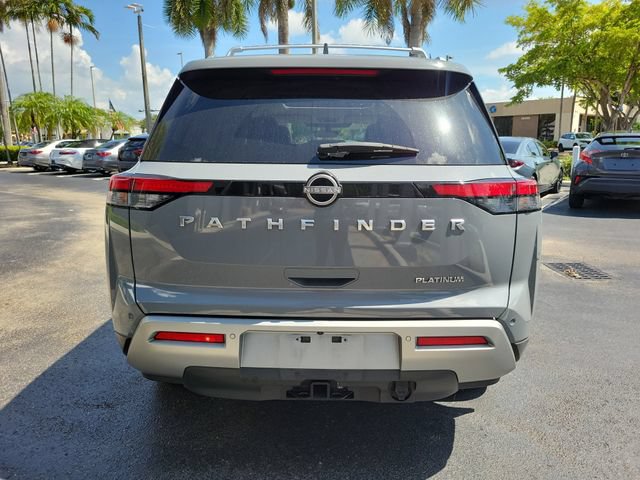 Used 2024 Nissan Pathfinder Platinum FWD image 5