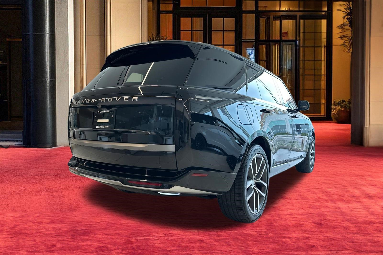 Certified 2025 Land Rover Range Rover Long Wheelbase SE image 10