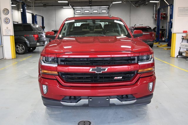 Used 2018 Chevrolet Silverado 1500 LT w/ All Star Edition image 2