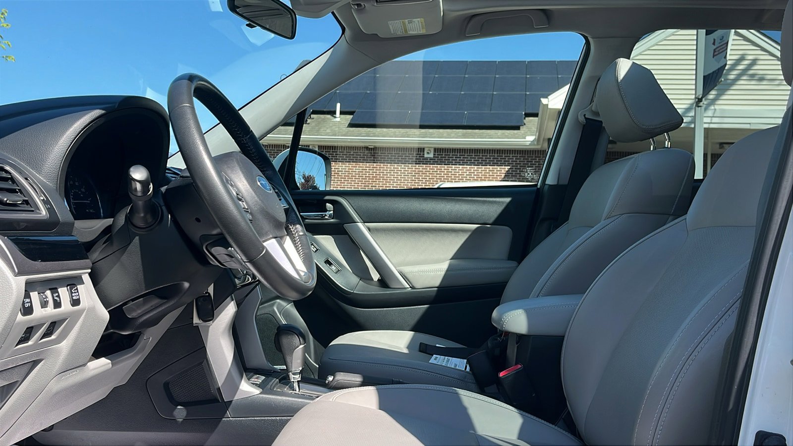 Used 2018 Subaru Forester 2.5i Limited AWD/4WD image 12