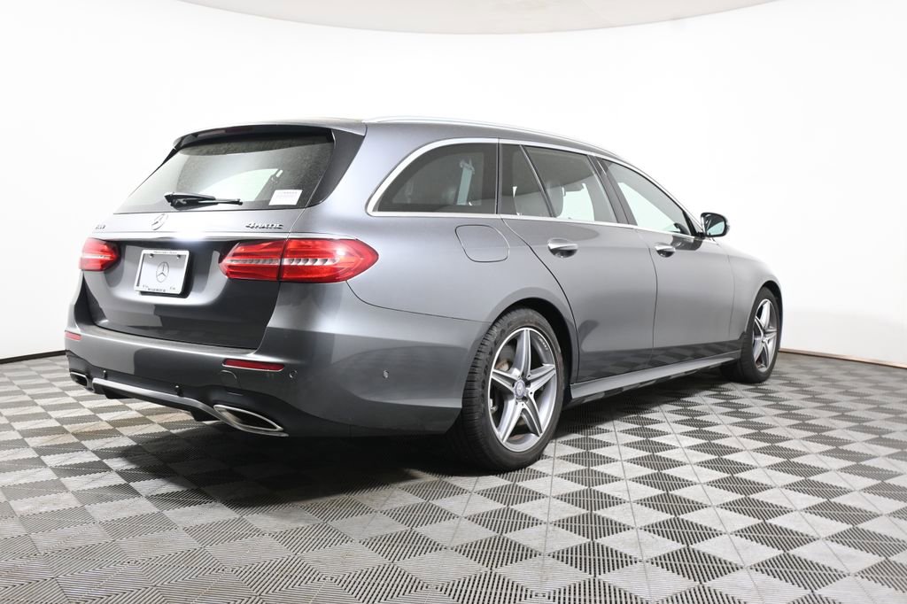 Used 2017 Mercedes-Benz E 400 4MATIC Wagon image 7
