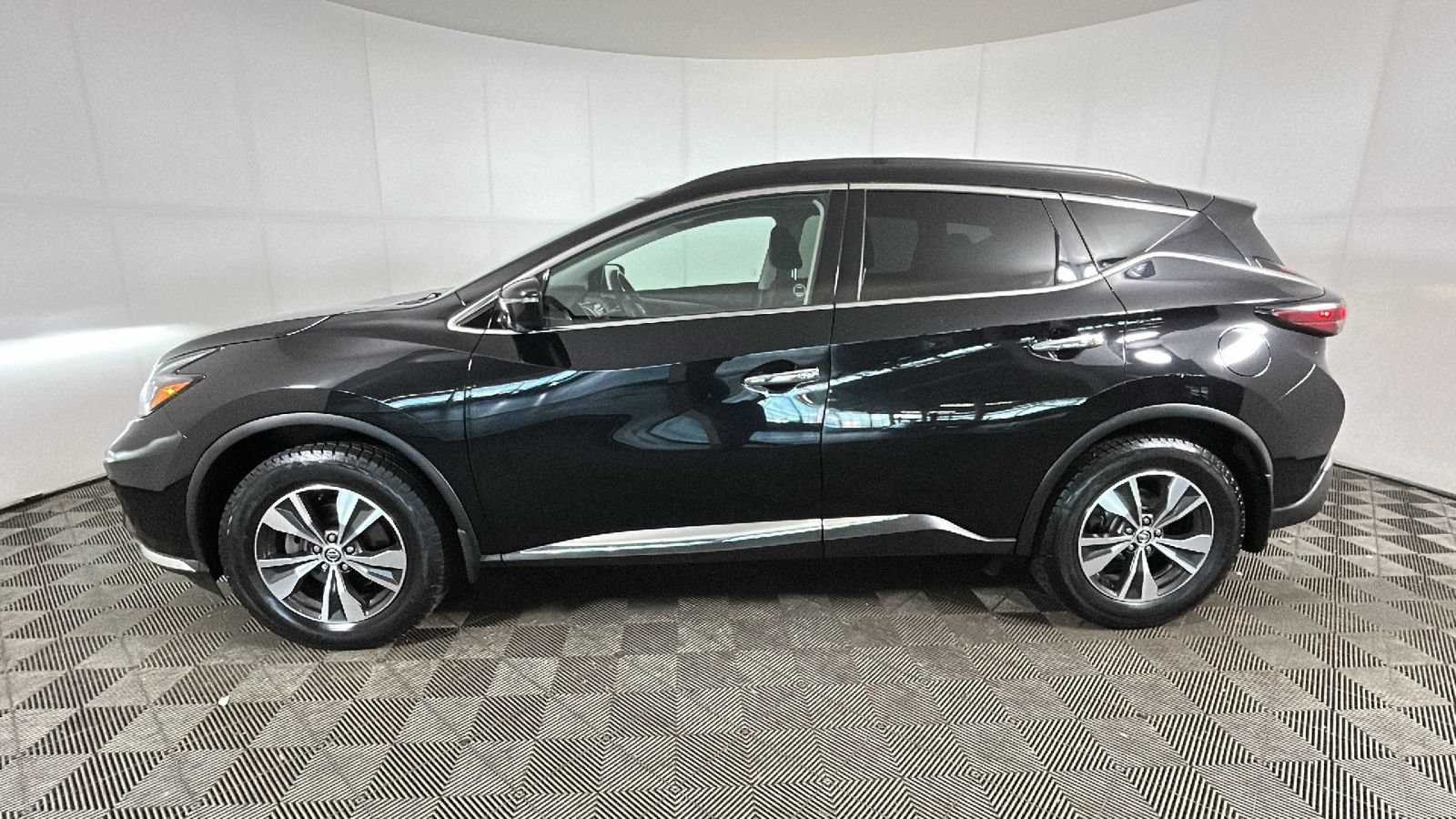 Used 2021 Nissan Murano SV AWD/4WD image 5