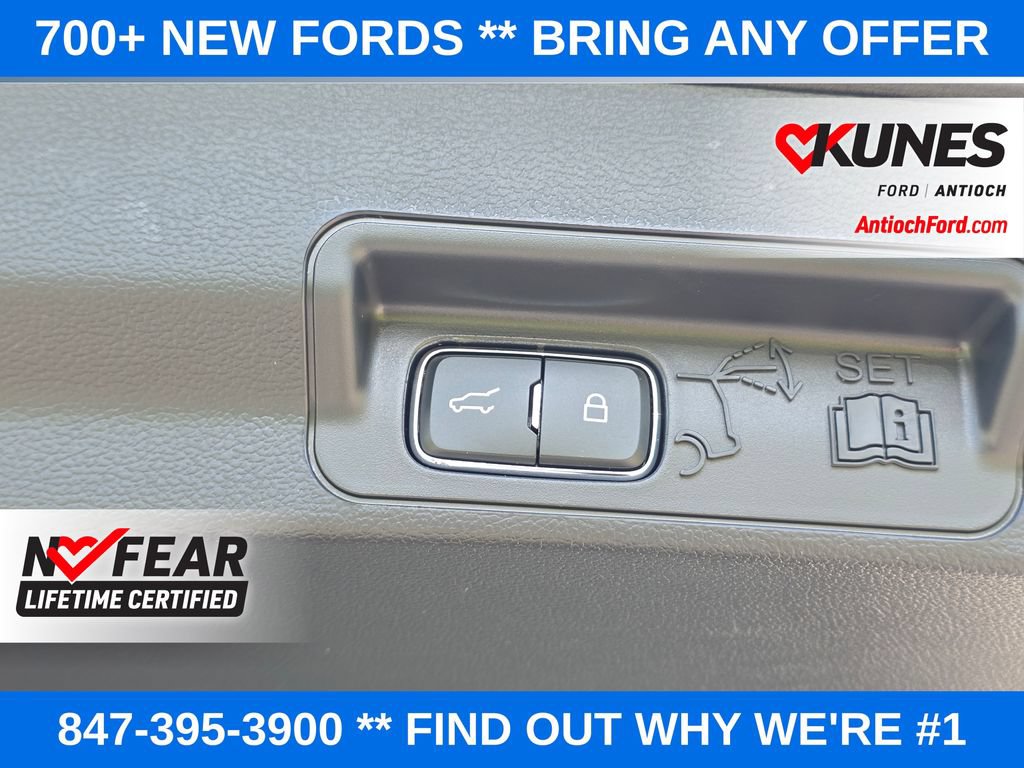 New 2026 Ford Explorer Platinum w/ LUX Leather Package AWD/4WD image 13