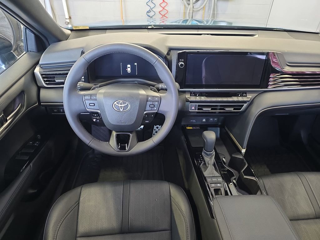 Used 2025 Toyota Camry XSE image 18