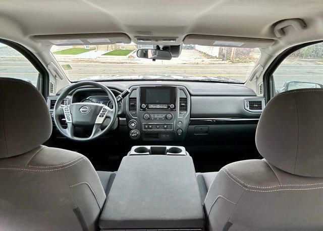 Used 2024 Nissan Titan SV w/ Accessory Utility Package image 6