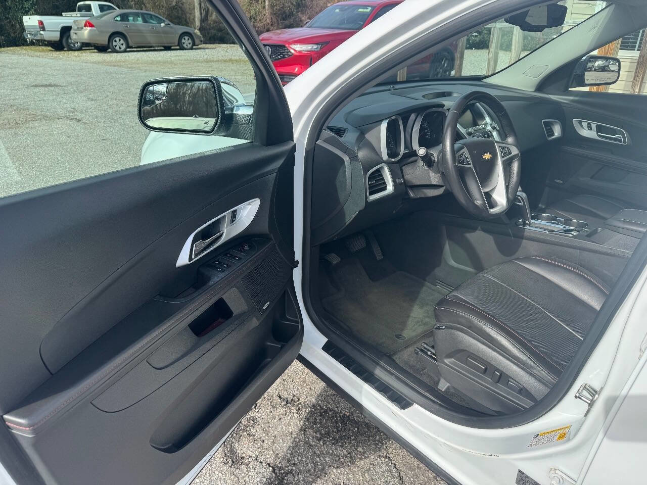 Used 2013 Chevrolet Equinox LTZ image 12