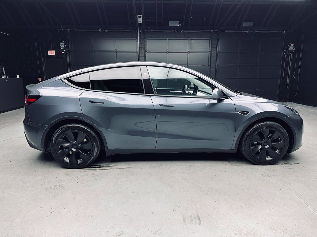 Used 2023 Tesla Model Y Long Range AWD/4WD image 6