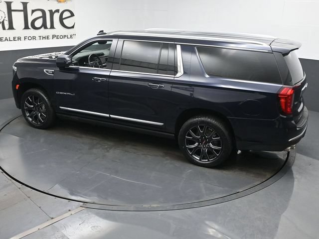 Used 2023 GMC Yukon XL Denali w/ Denali Reserve Package AWD/4WD image 45