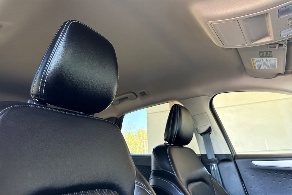 Used 2020 Ford Escape SEL image 14