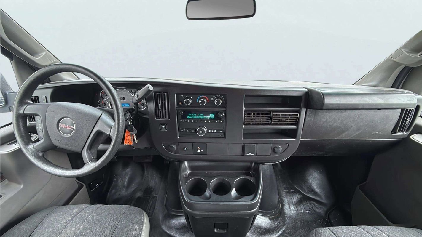 Used 2022 GMC Savana 2500 w/ Driver Convenience Package RWD image 9