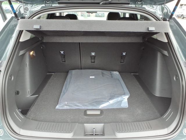 New 2026 Chevrolet Trax LT w/ Driver Confidence Package FWD image 9