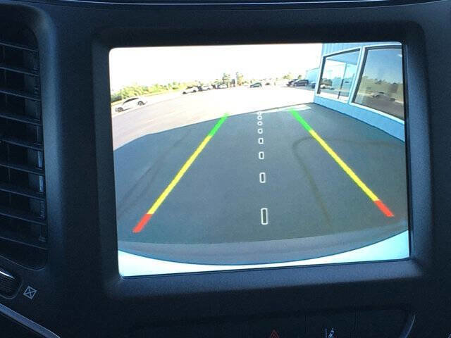 Used 2022 Jeep Cherokee Trailhawk w/ Comfort/Convenience Group image 24