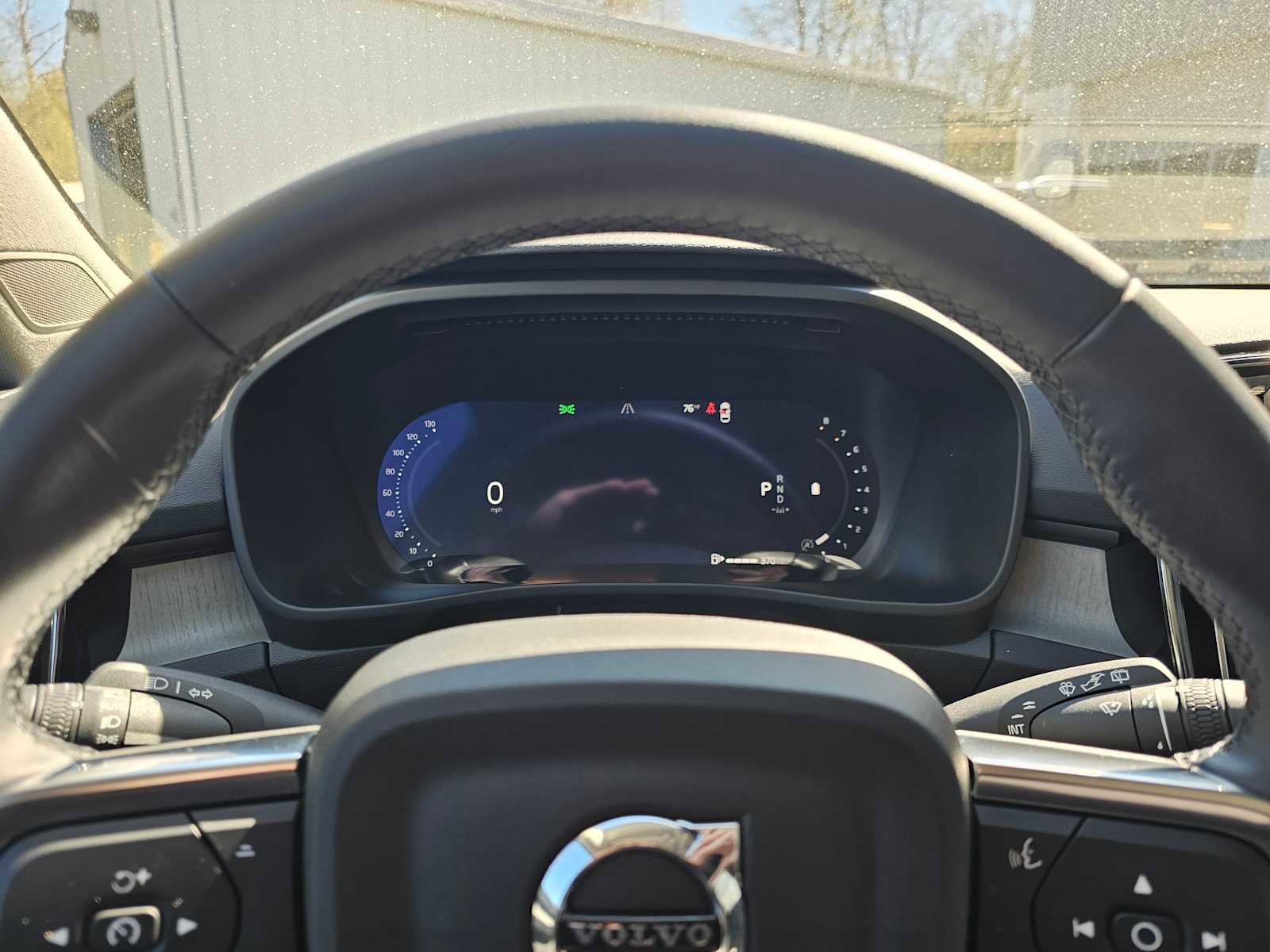 Used 2025 Volvo XC40 B5 Core w/ Climate Package AWD/4WD image 24