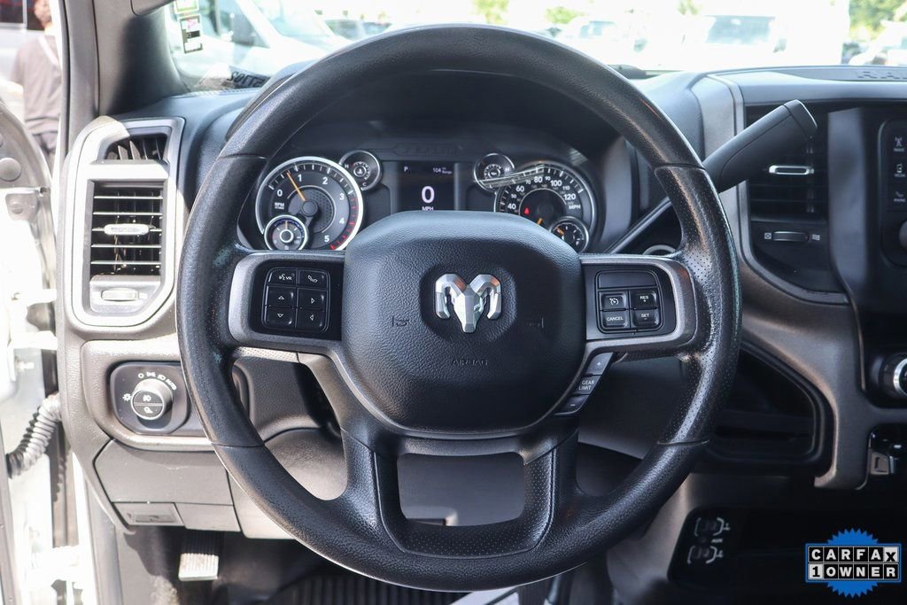 Used 2022 RAM 5500 Tradesman w/ Chrome Appearance Group RWD image 19