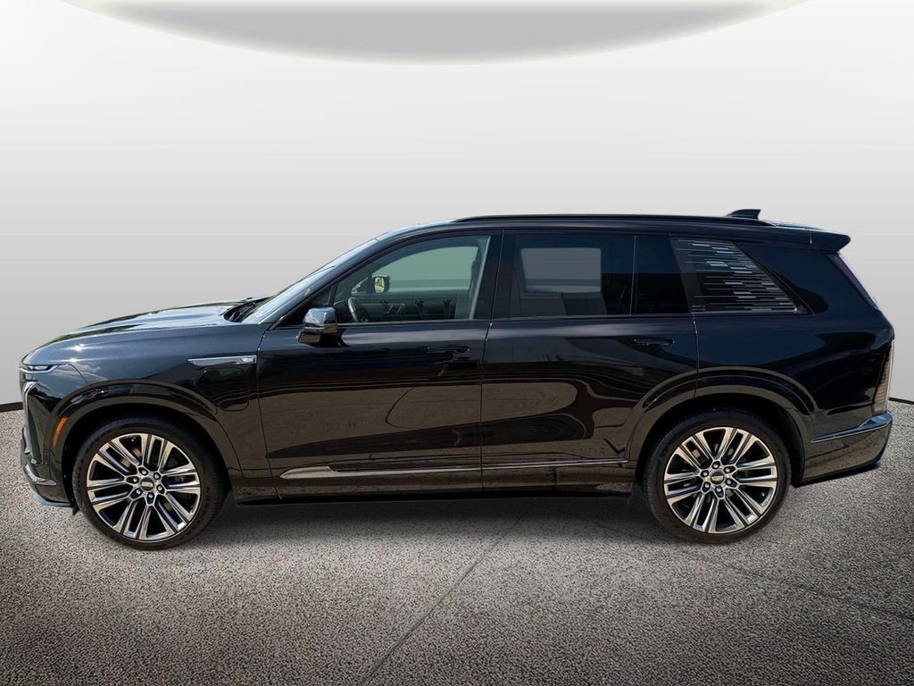 Certified 2026 Cadillac Vistiq Platinum AWD/4WD image 3