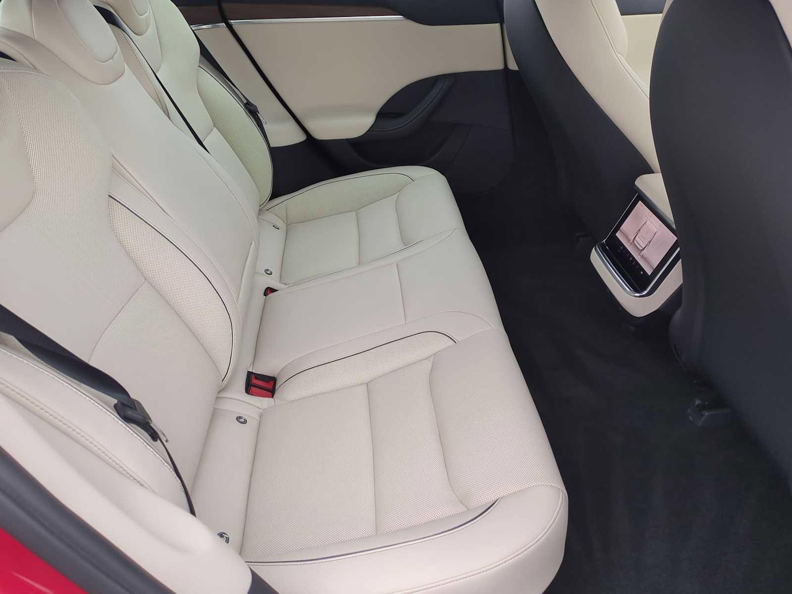 Used 2021 Tesla Model S Plaid image 19