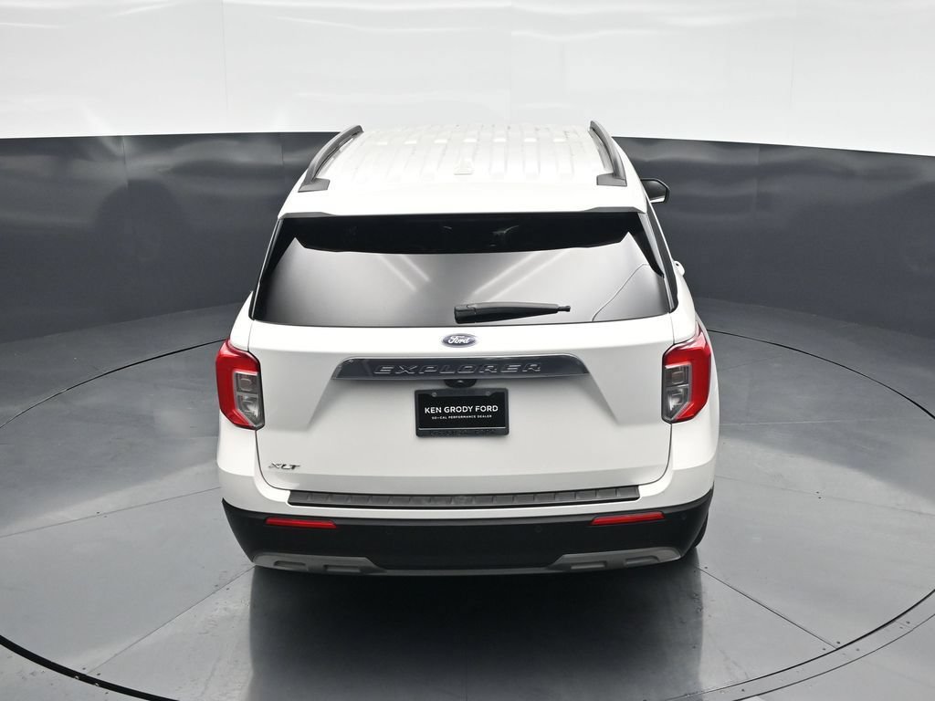 Certified 2021 Ford Explorer XLT w/ Equipment Group 202A RWD image 38