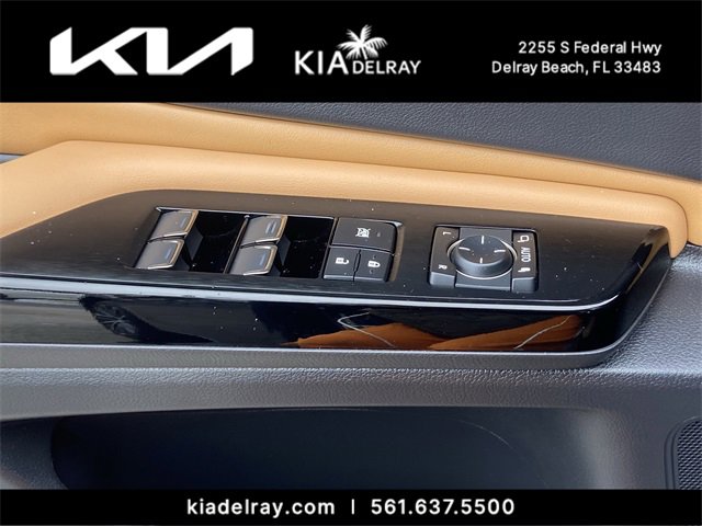 Used 2023 Lexus ES 300h w/ Premium Package image 17